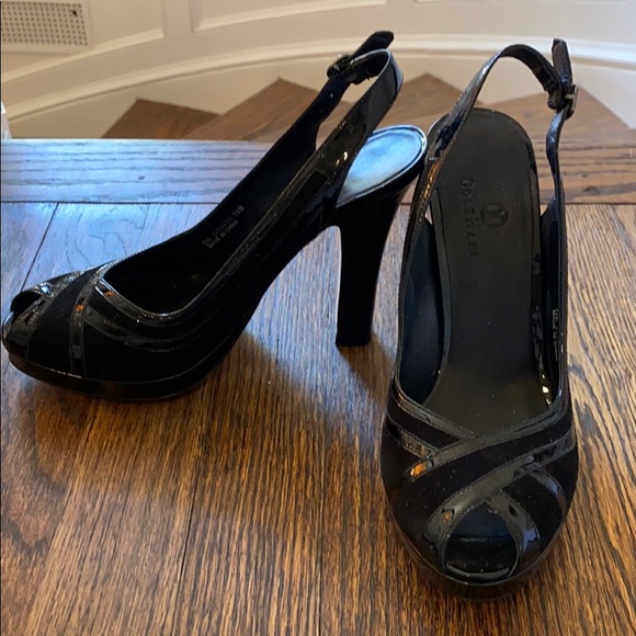 Black Cole Haan Heels - Picture 3 of 5